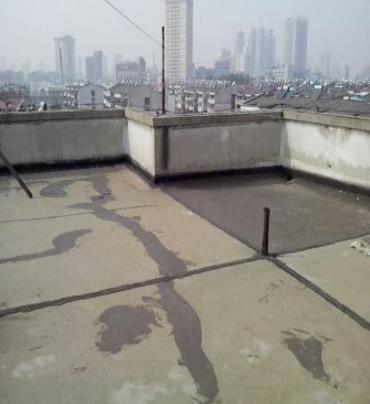 沙坡头漏水维修 楼顶漏水是什么原因，楼顶漏水维修方法是什么?